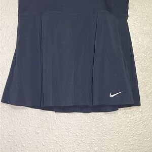 Nike dri-fit gray skort size large